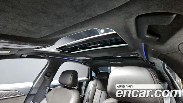 Audi A8 2021