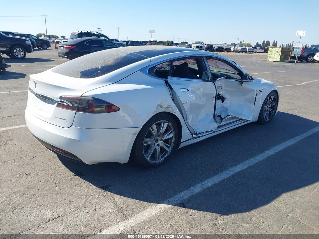 Tesla Model S 2021