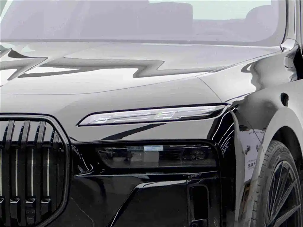 BMW i7 2024