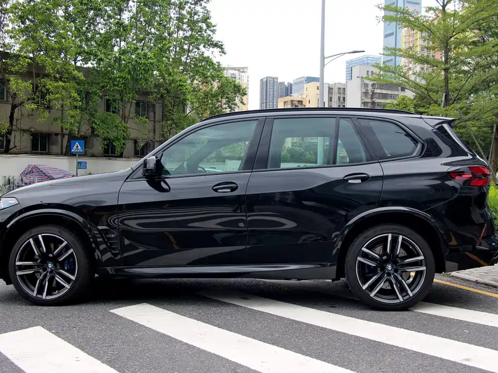 BMW X5 M 2024