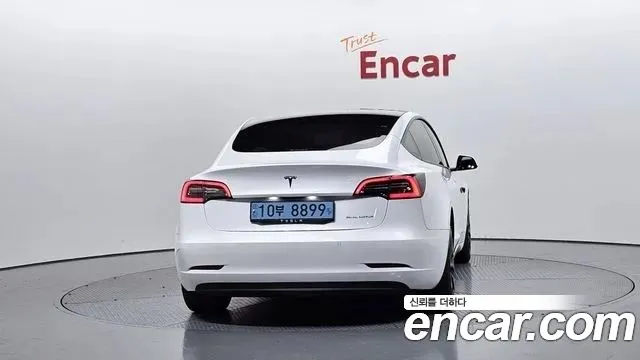 Tesla Model 3 2021