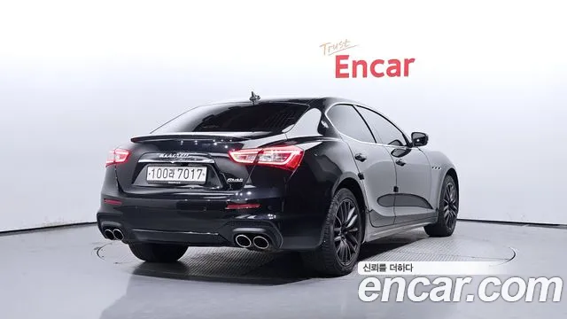 Maserati Ghibli 2020