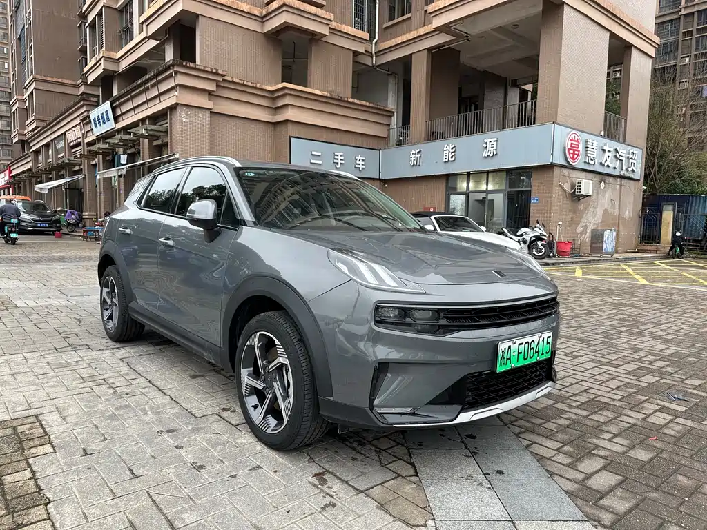 Lynk & Co 06 2022