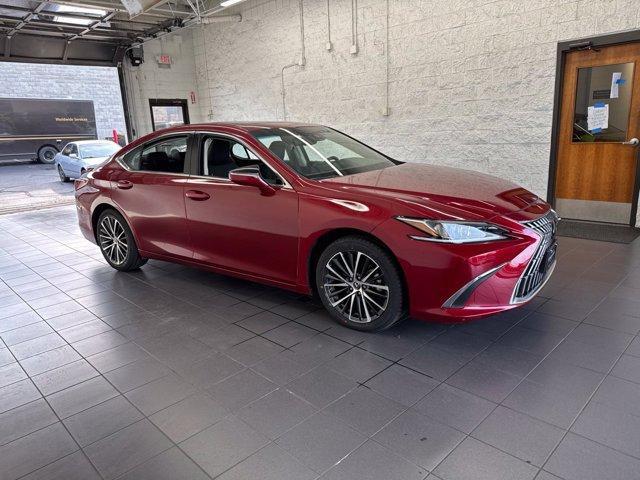 Lexus ES 2024