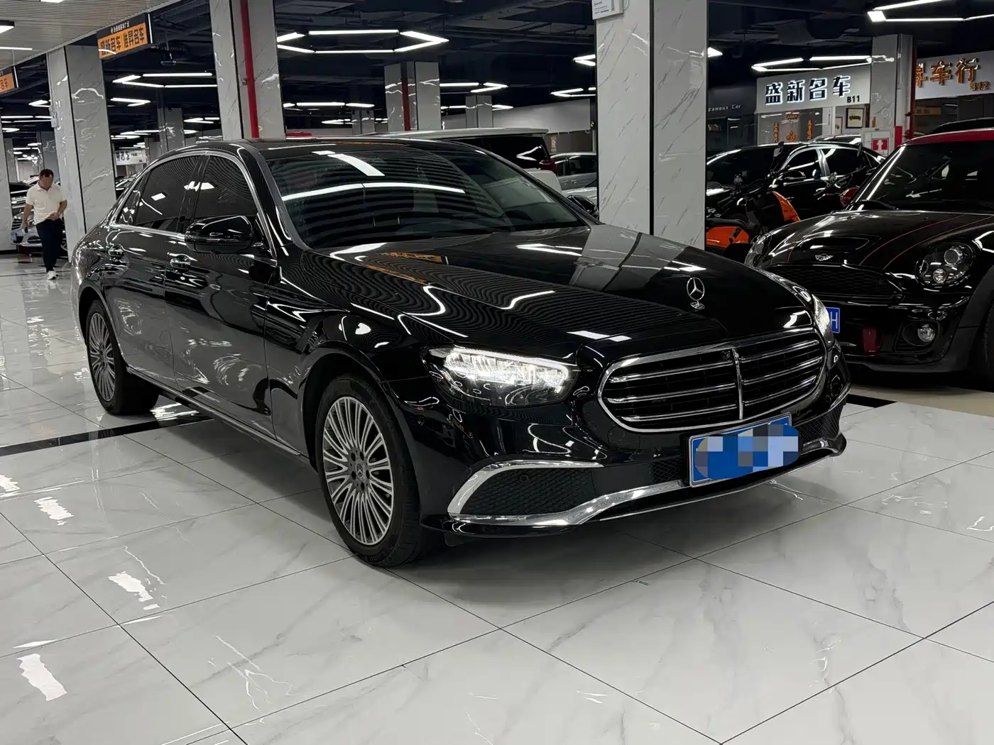 Mercedes-Benz E-Класс 2023