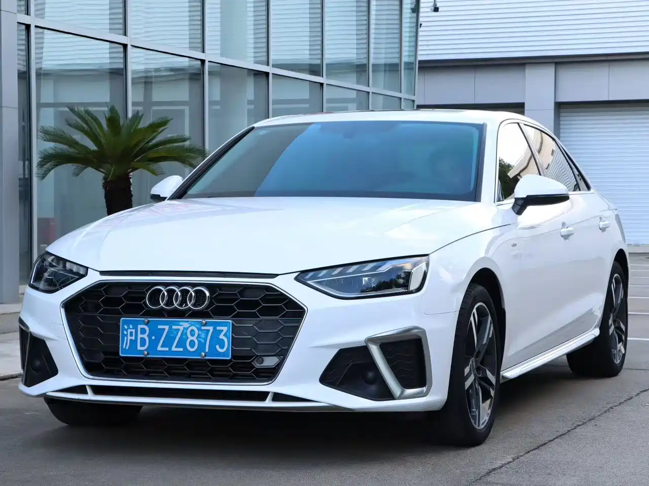 Audi A4 2023