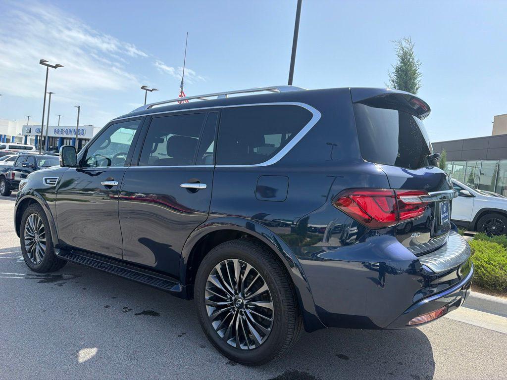 Infiniti QX80 2023
