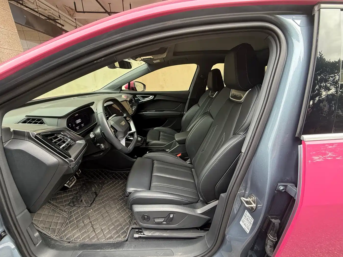 Audi Q4 e-tron 2024