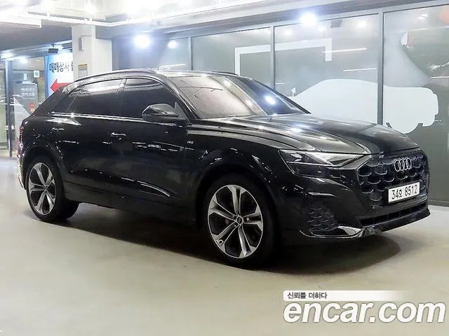 Audi Q8 2025