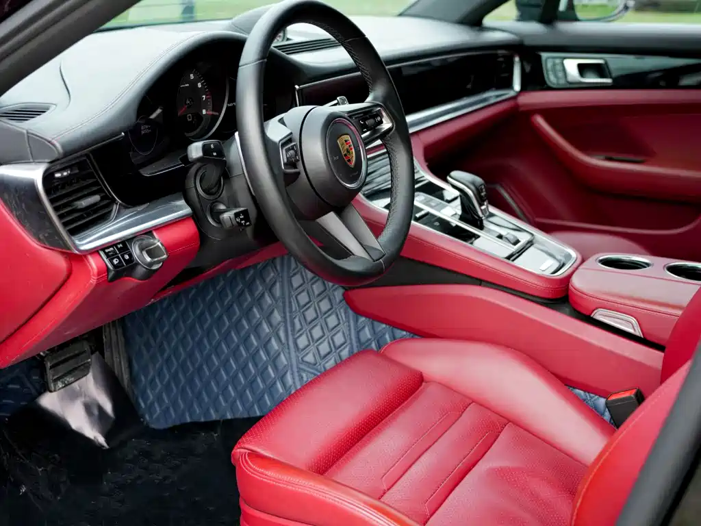 Porsche Panamera 2021