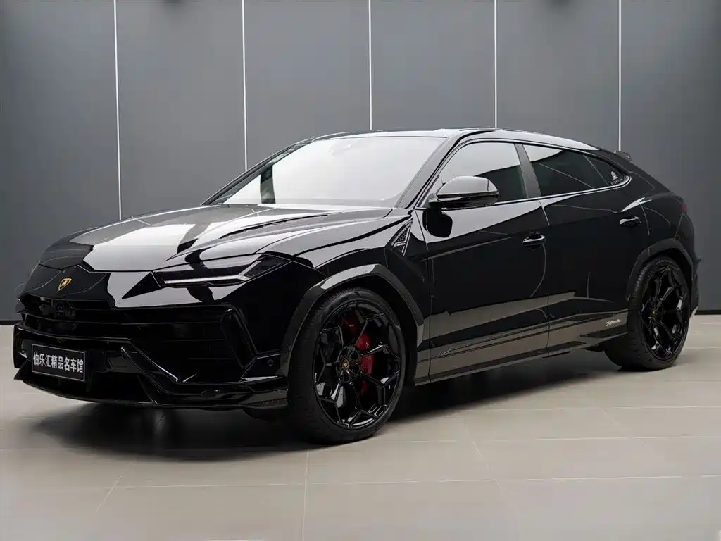Lamborghini Urus 2024