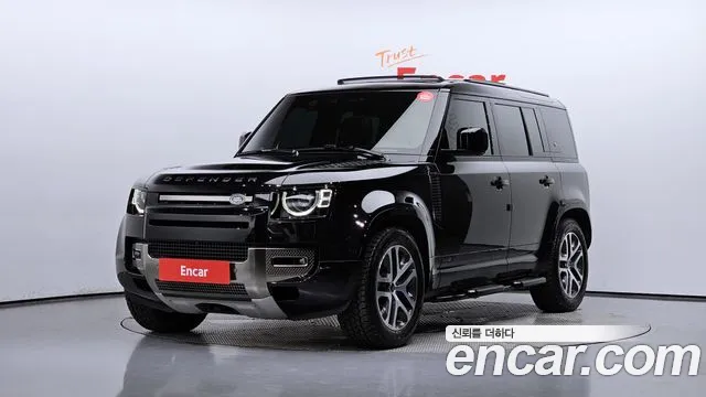 Land Rover Defender 2024