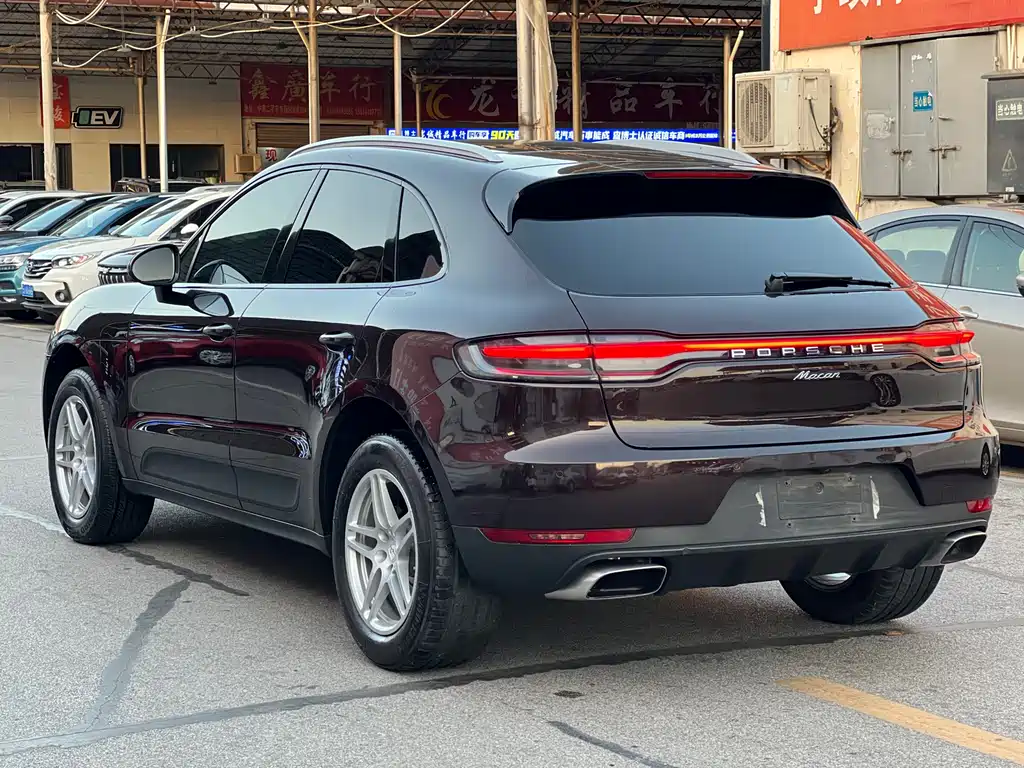 Porsche Macan 2020