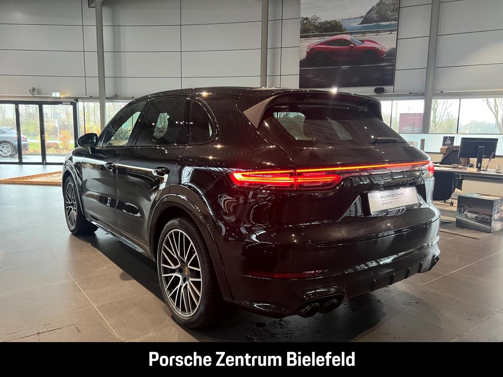 Porsche Cayenne 2022
