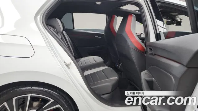 Volkswagen Golf 2024