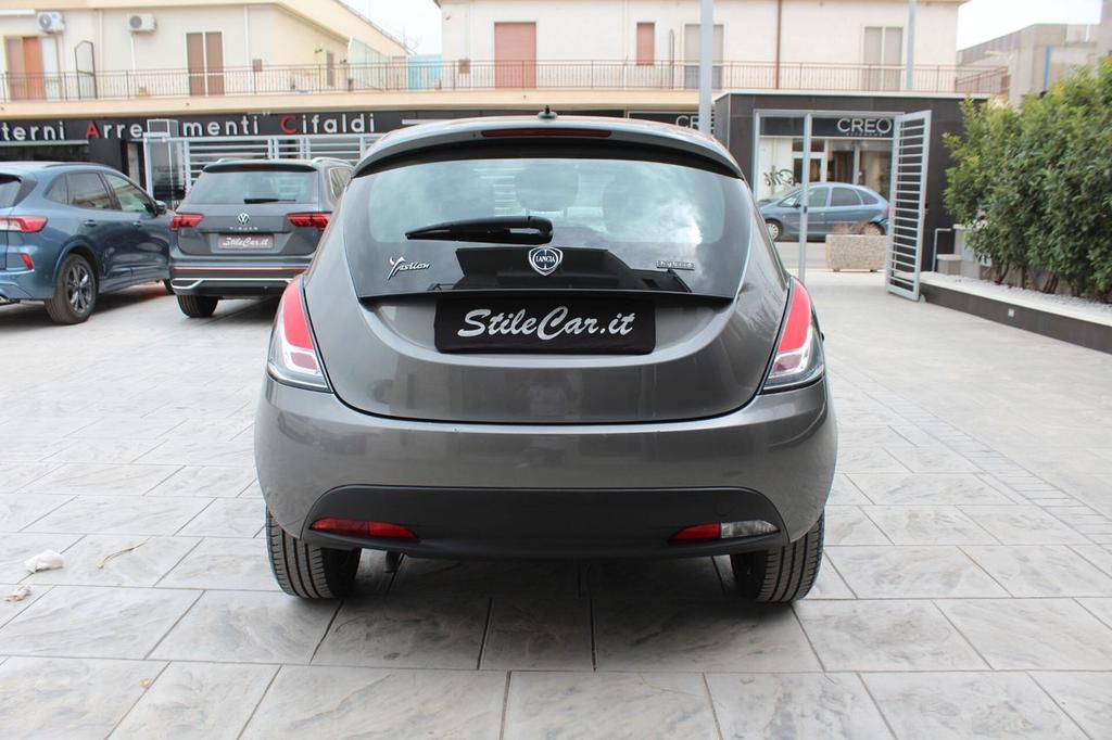 Lancia Ypsilon 2022