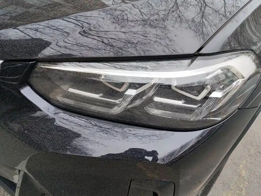 BMW iX3 2024