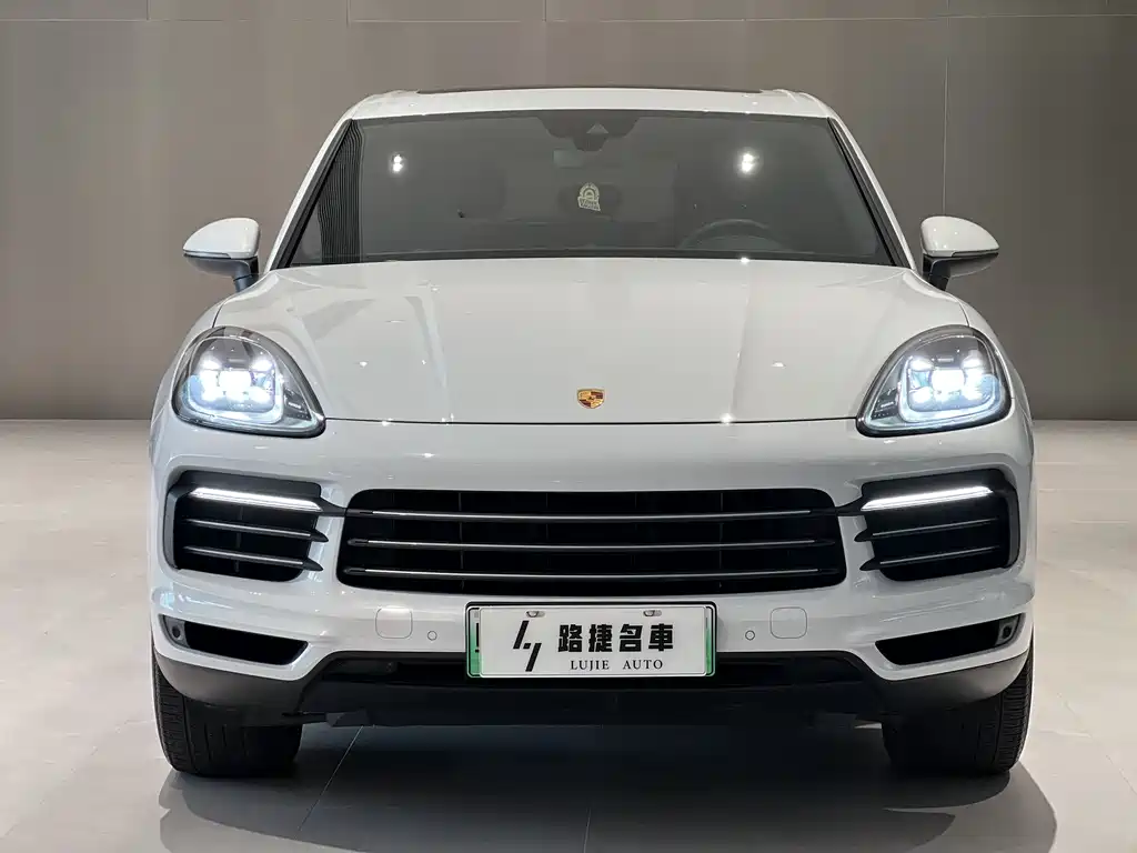 Porsche Cayenne 2022