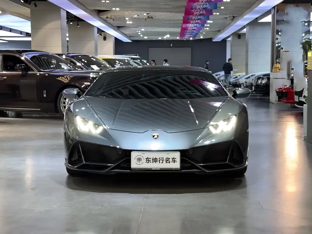 Lamborghini Huracán 2021