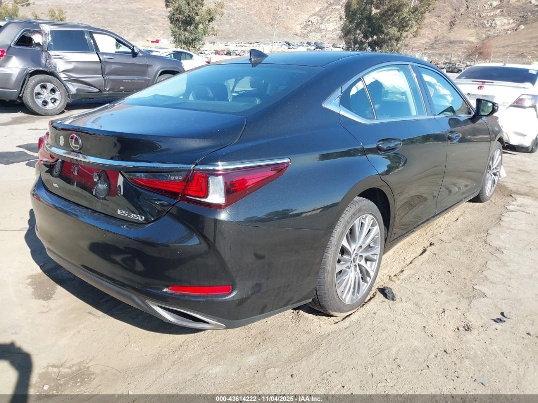 Lexus ES 2021