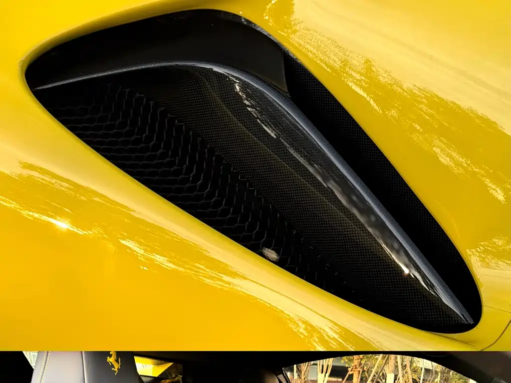 Ferrari SF90 2023