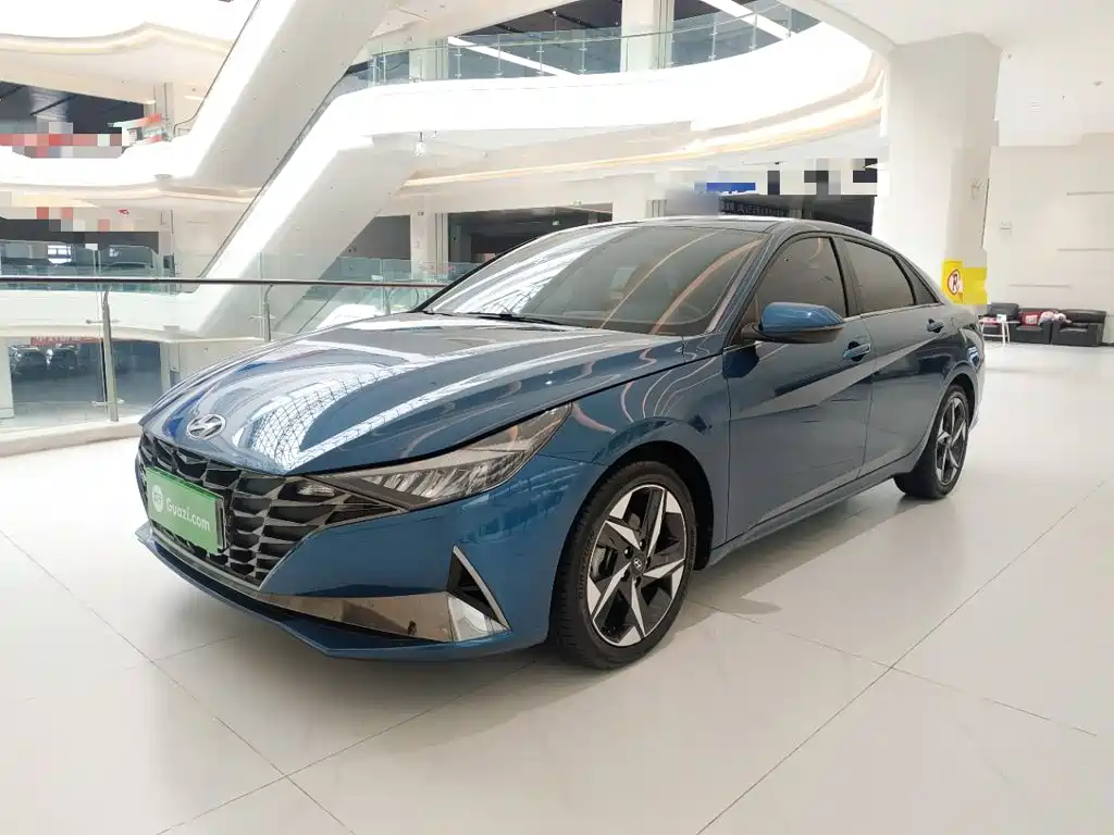 Hyundai Elantra 2023