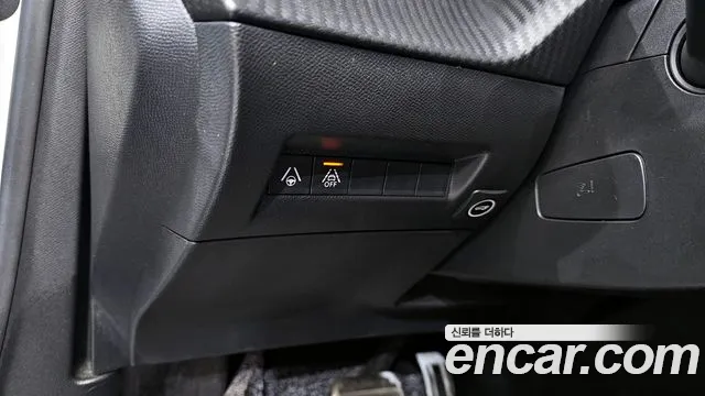 Peugeot 2008 2021