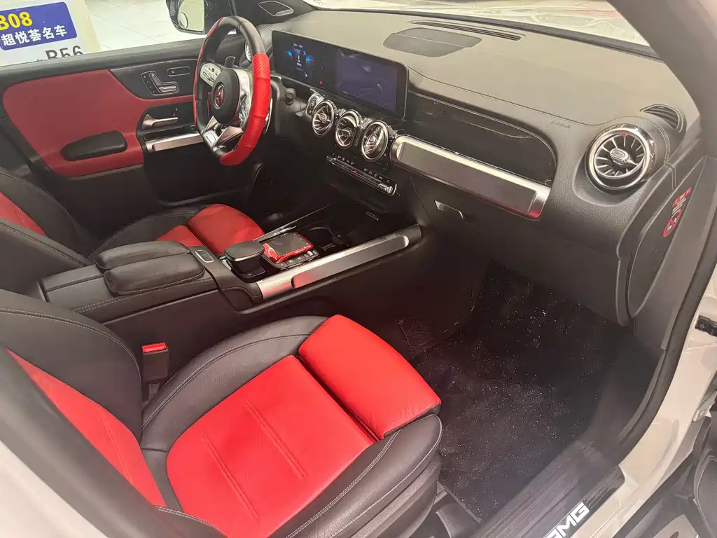 Mercedes-Benz GLB AMG 2021