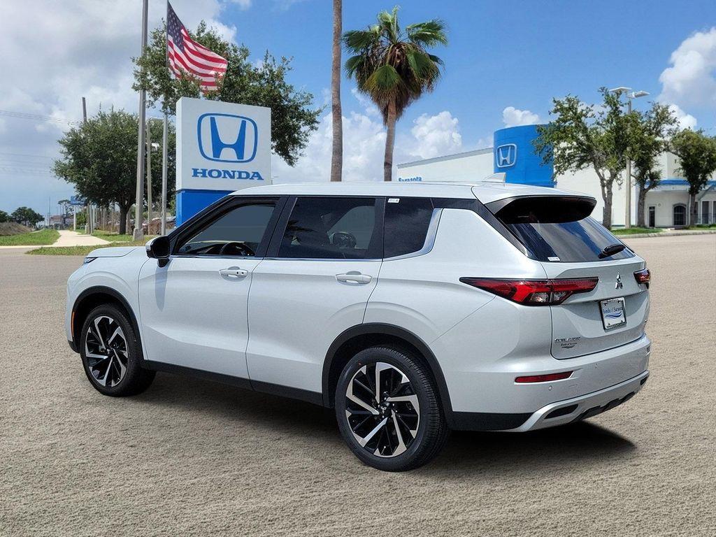 Mitsubishi Outlander 2024