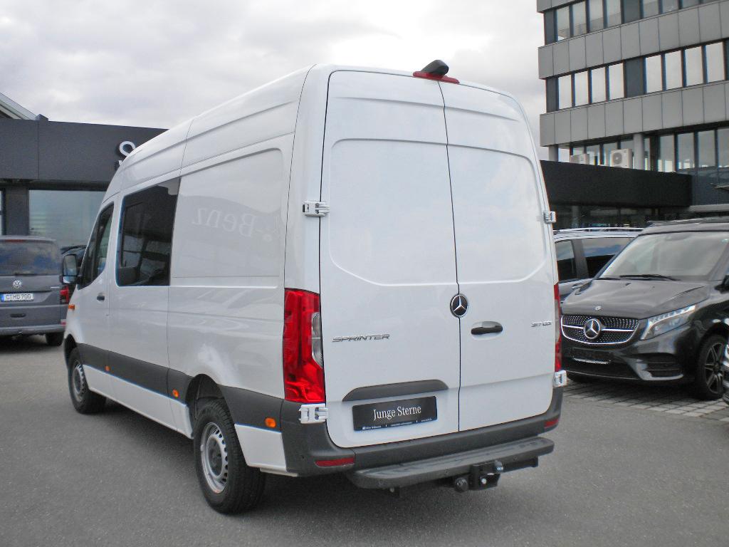 Mercedes-Benz SPRINTER 2024