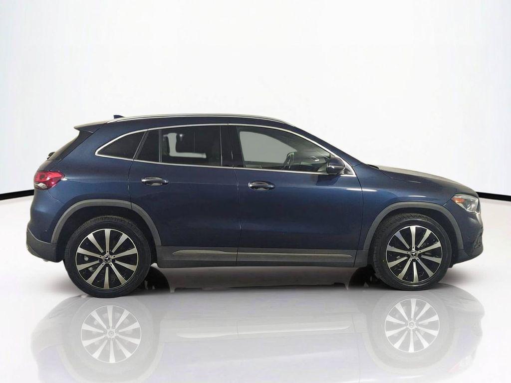 Mercedes-Benz GLA 250 2023