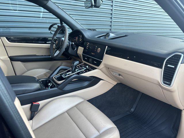 Porsche Cayenne 2022