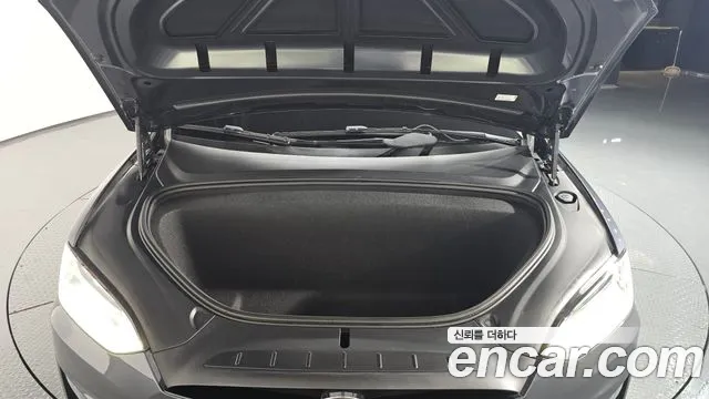 Tesla Model X 2023