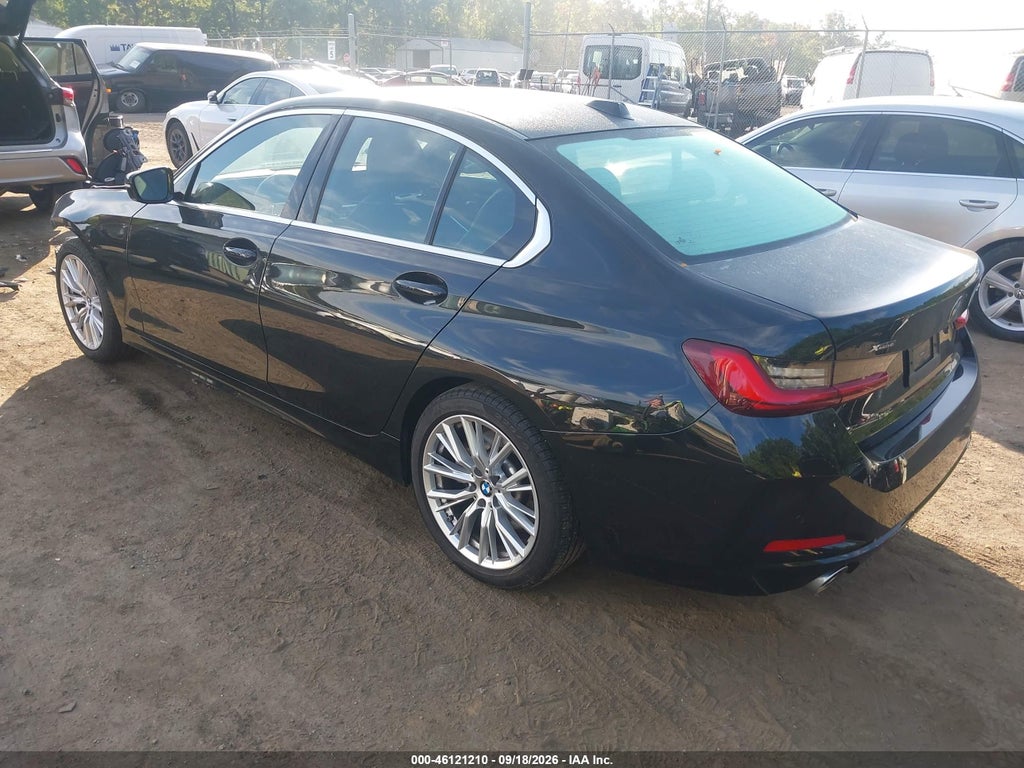 BMW 330 2024