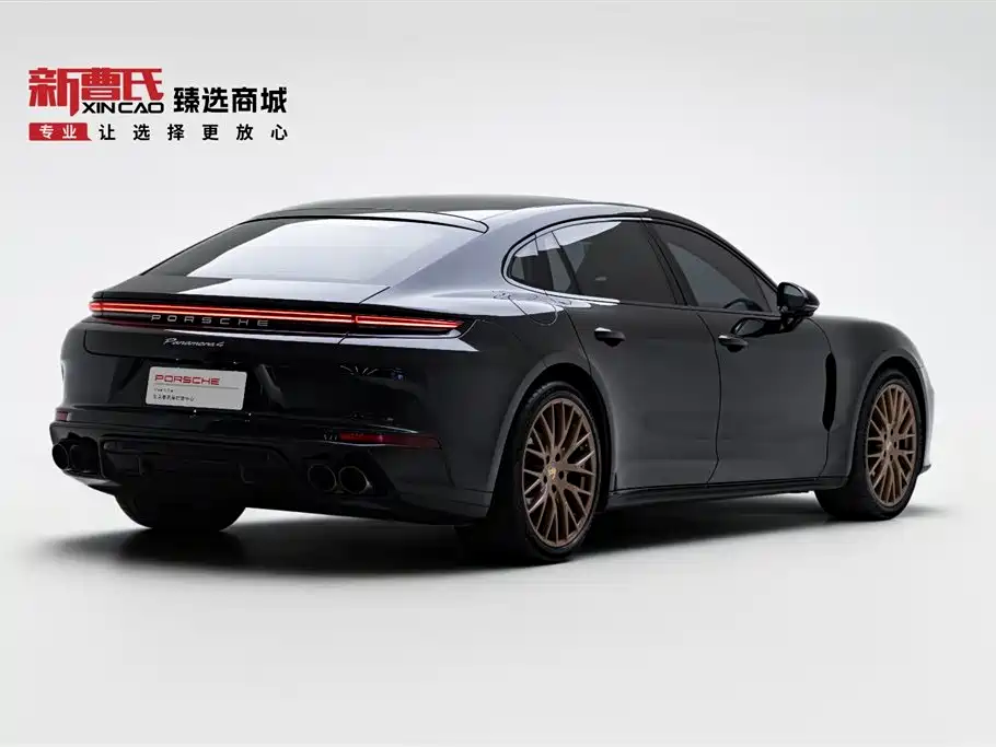 Porsche Panamera 2025