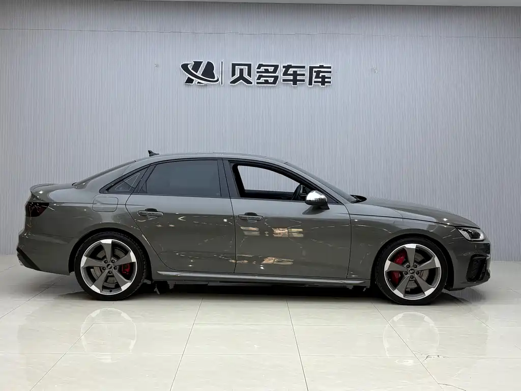 Audi S4 2023