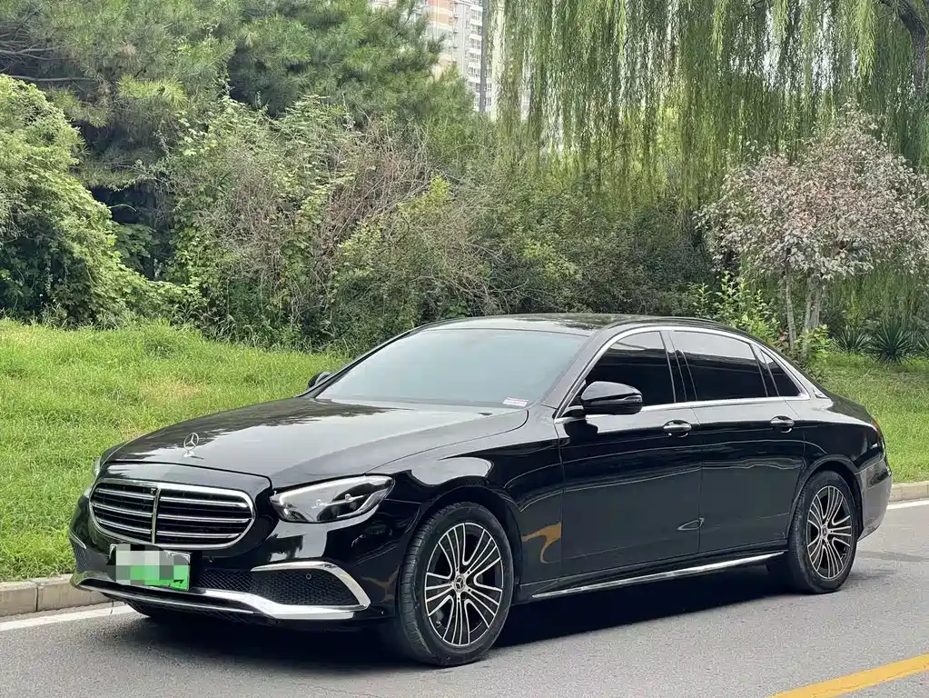 Mercedes-Benz E-Класс 2021