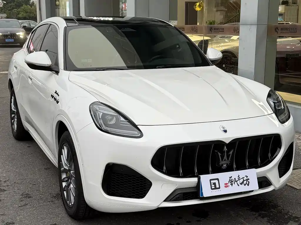 Maserati Grecale 2022