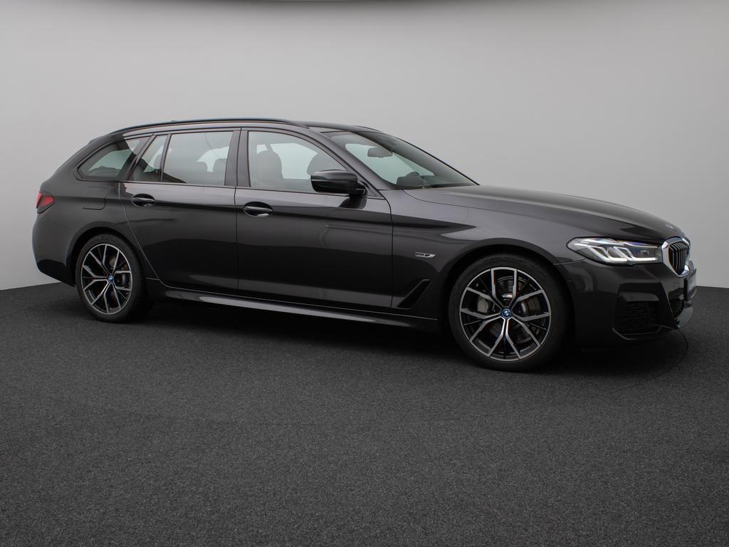 BMW 530 2022