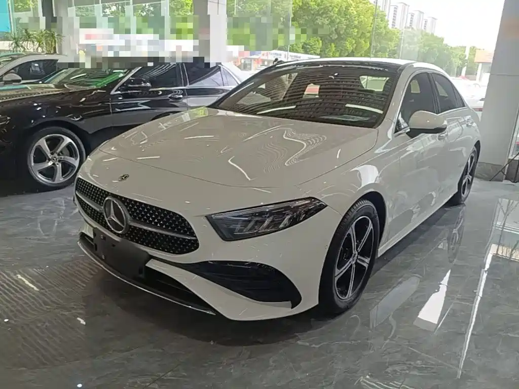Mercedes-Benz A-Класс 2024