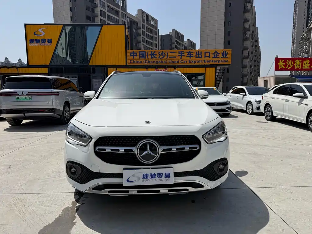Mercedes-Benz GLA 2021