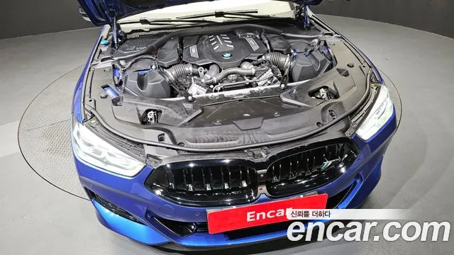 BMW 8 серии 2022