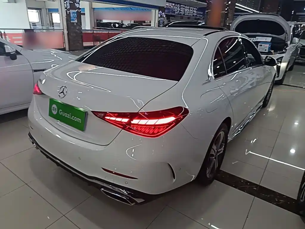 Mercedes-Benz C-Класс 2023