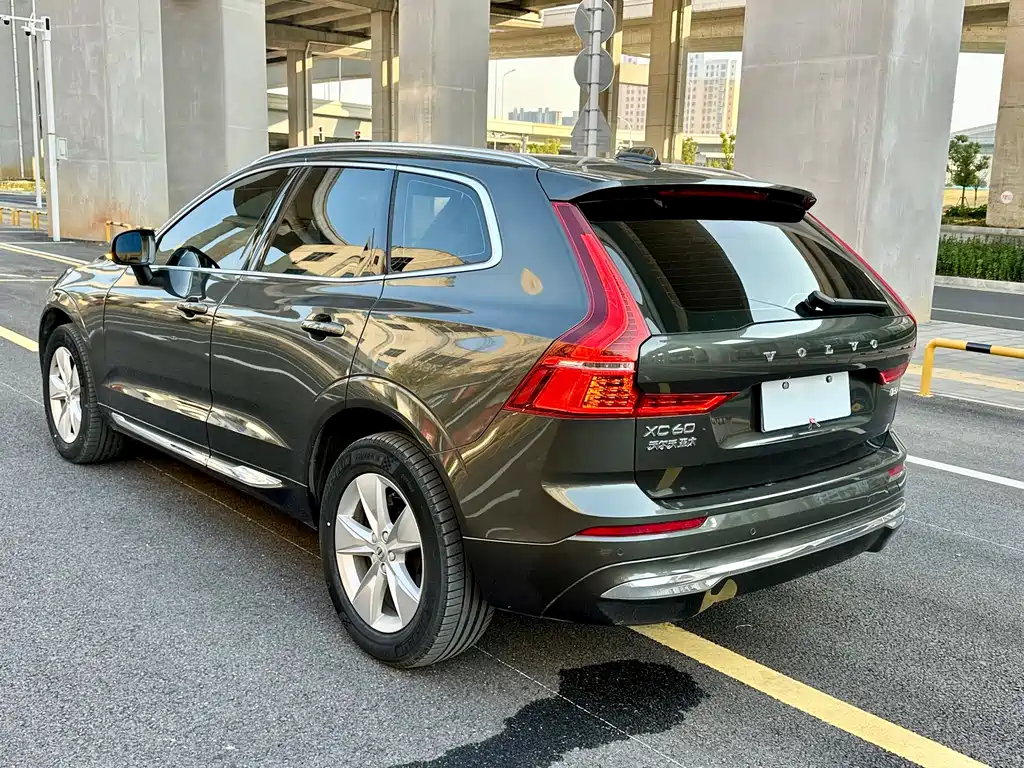 Volvo XC60 2022