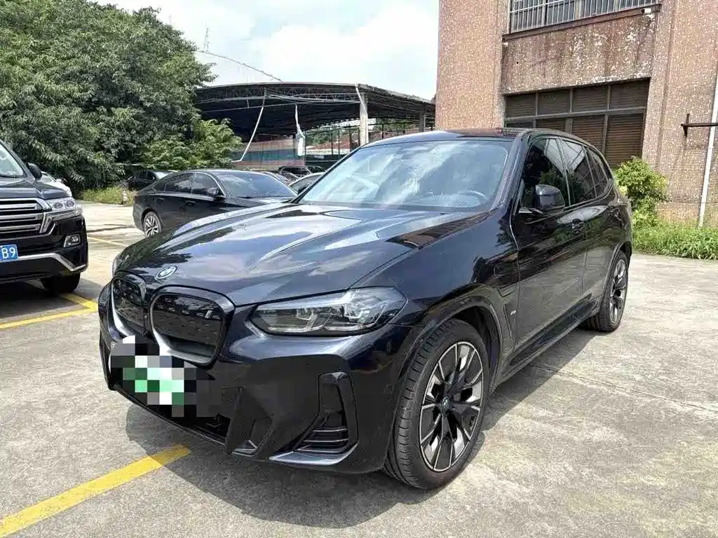BMW iX3 2022