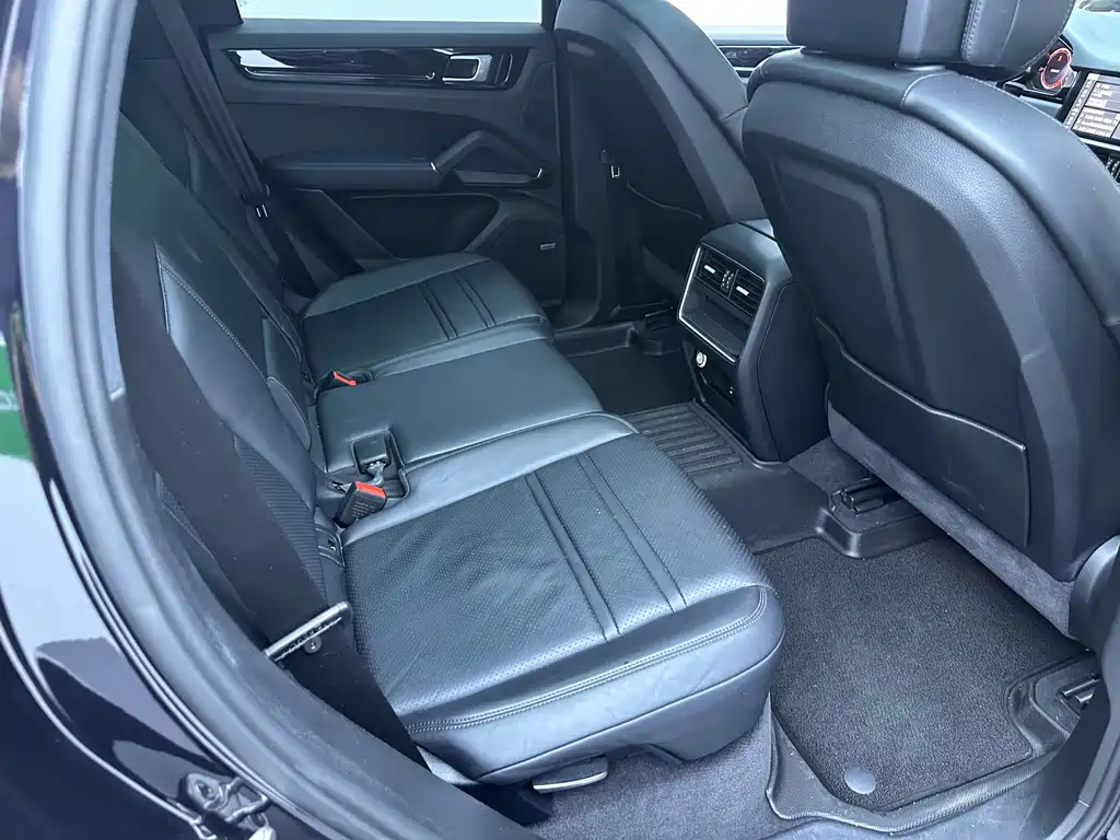Porsche Cayenne 2020