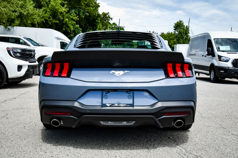 Ford Mustang 2024
