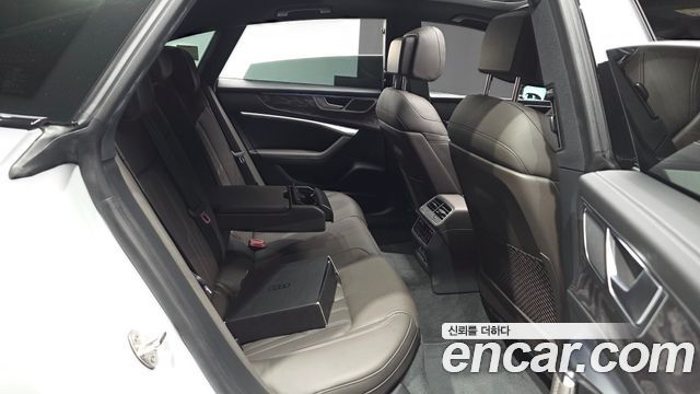Audi A7 2025