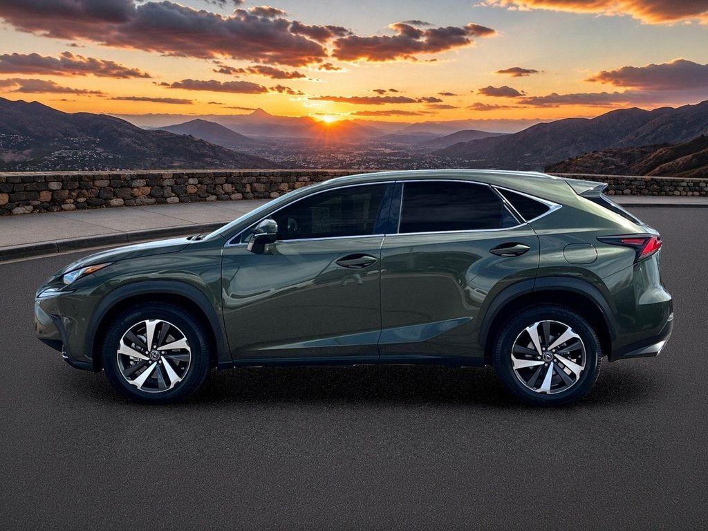 Lexus NX 300 2021