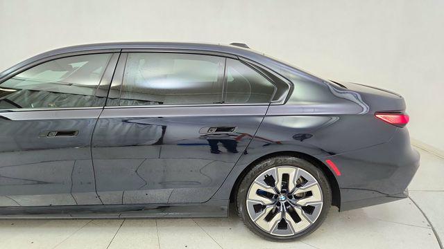 BMW i7 2023